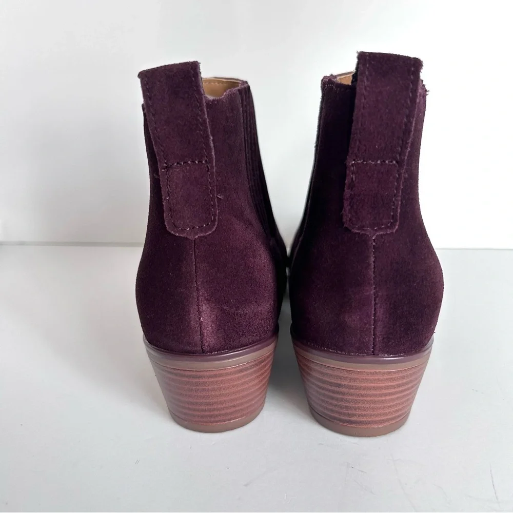 🍒J. Crew Factory Waterproof Brown Suede Boots. Size: 7